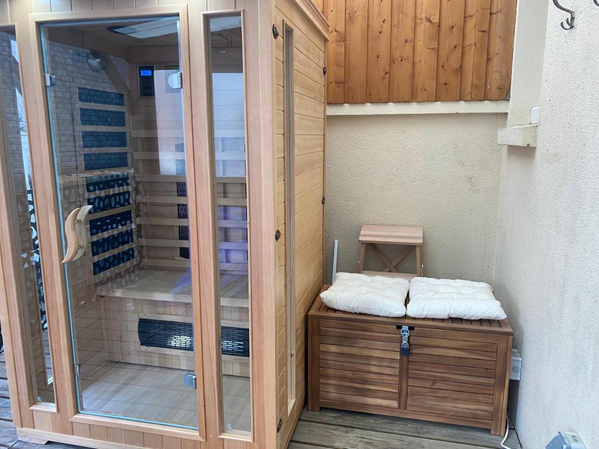 Escapade Romantique: Sauna Et Moments De Plaisir Rouen Kültér fotó